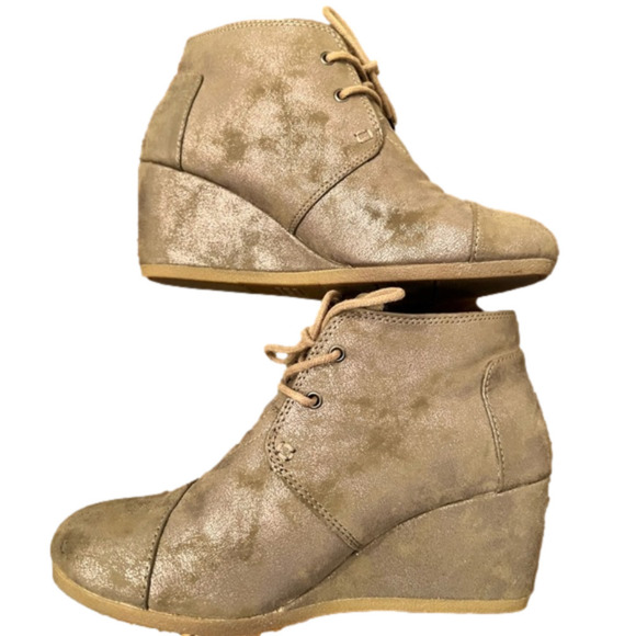 Toms wedge booties, distressed bronze, size 8.5. - Picture 4 of 6